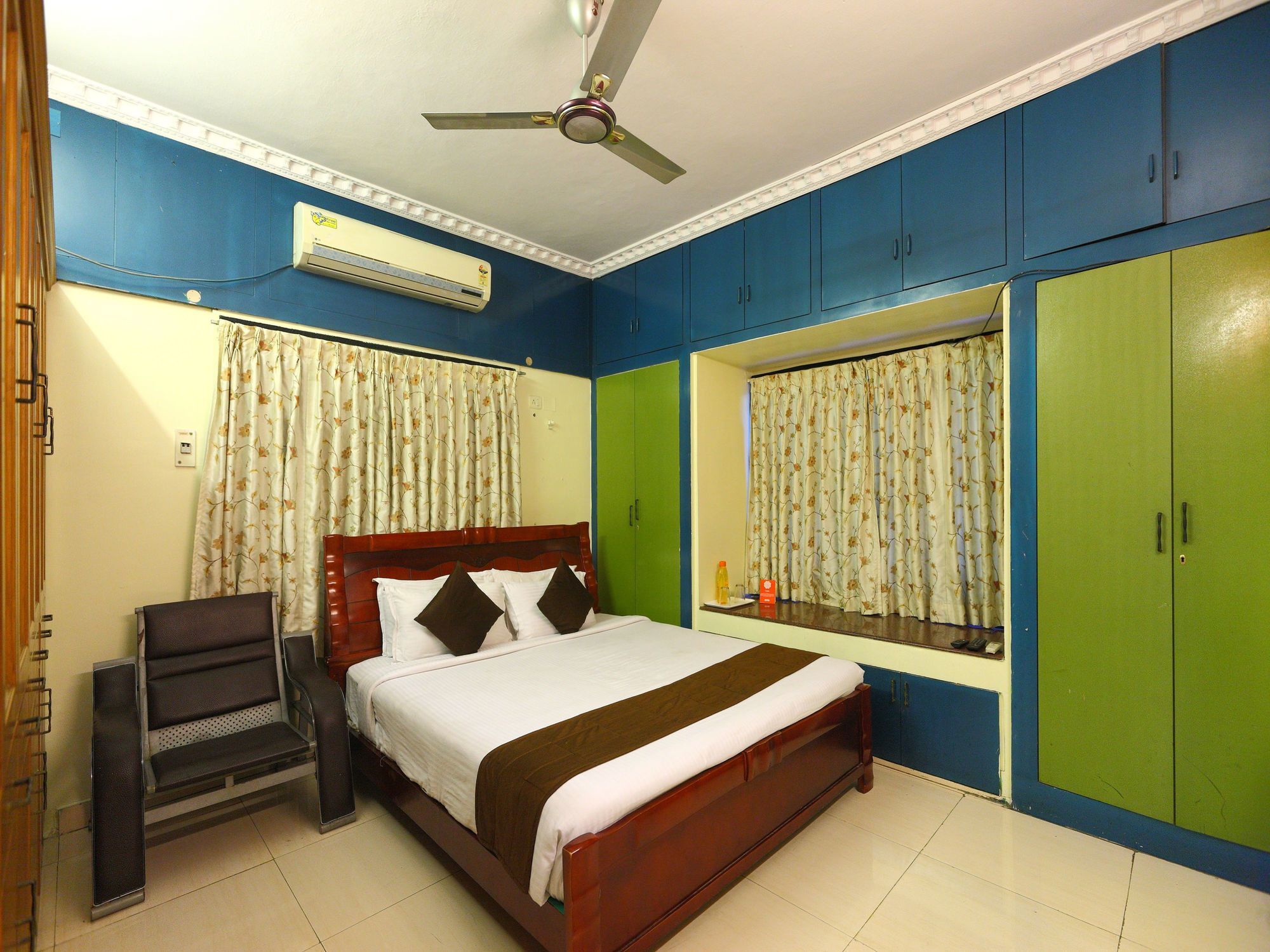 Oyo 8033 T Nagar 2*