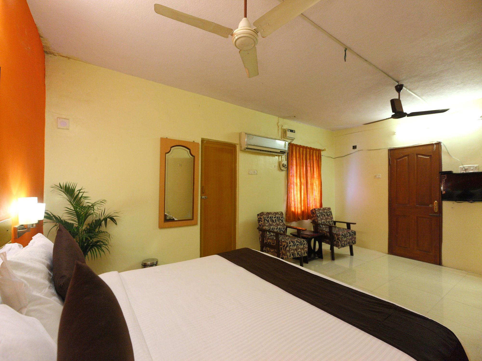 Oyo 8033 T Nagar 2*